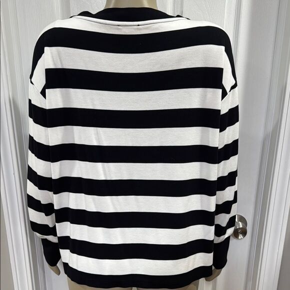 MONARI STRIPED SEQUIN PANEL TOP. - Picture 7 of 11